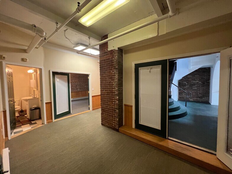 More Photos Of 31 S Main St, Concord General Retail For Sale