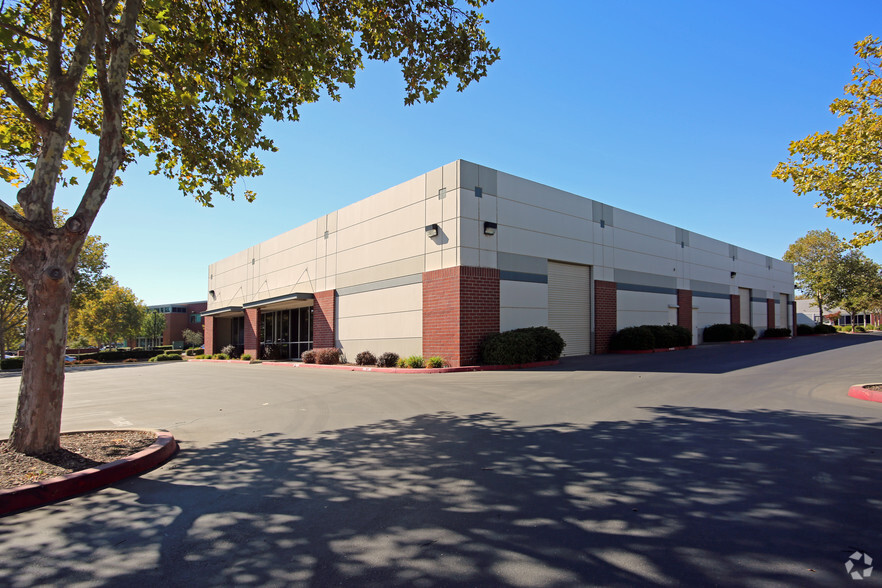 Primary Photo Of 1009 Enterprise Way, Roseville Flex For Lease