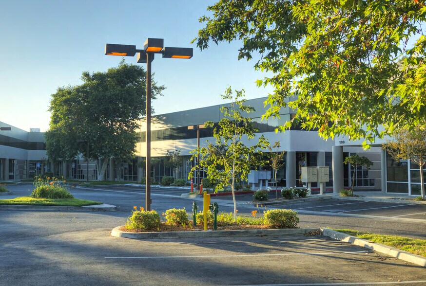 Primary Photo Of 27576 Commerce Center Dr, Temecula Unknown For Lease