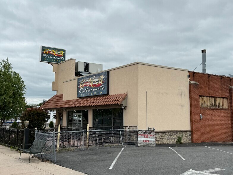 More Photos Of 421 Penn Ave, West Reading Restaurant For Sale