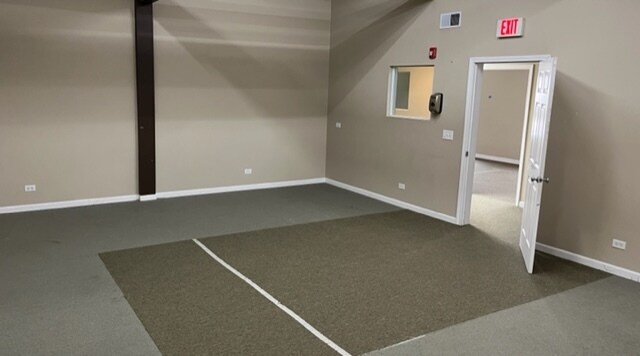 More Photos Of 3341 Hobson Rd, Woodridge Unknown For Lease