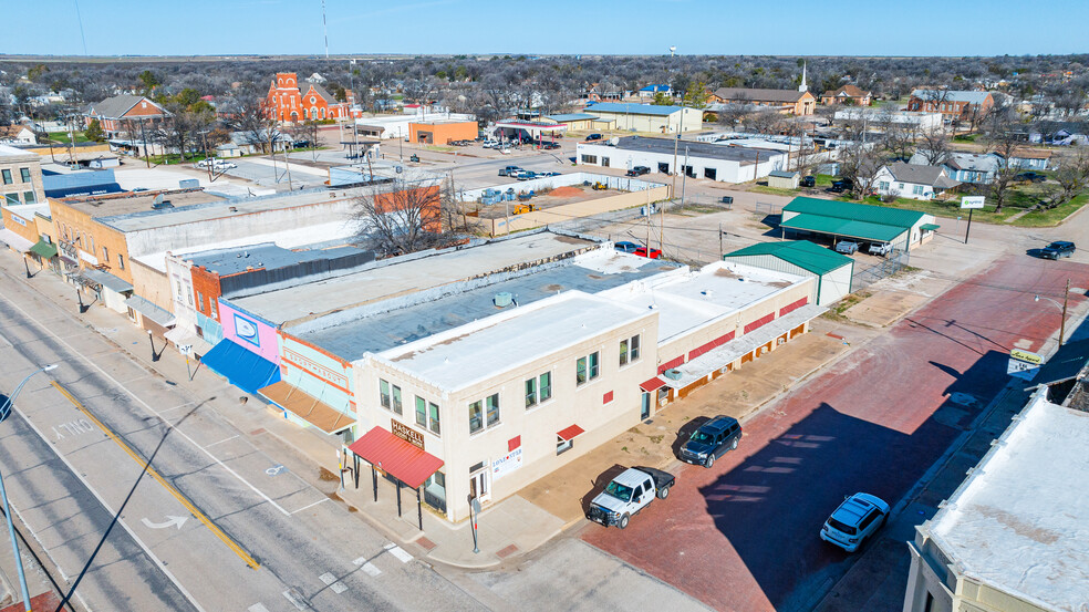 More Photos Of 701 S Avenue F, Haskell Hotel For Sale