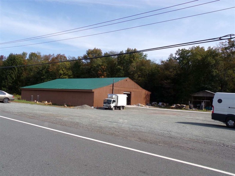 More Photos Of 290 Jeffersonville North Branch Rd, Jeffersonville Warehouse For Lease