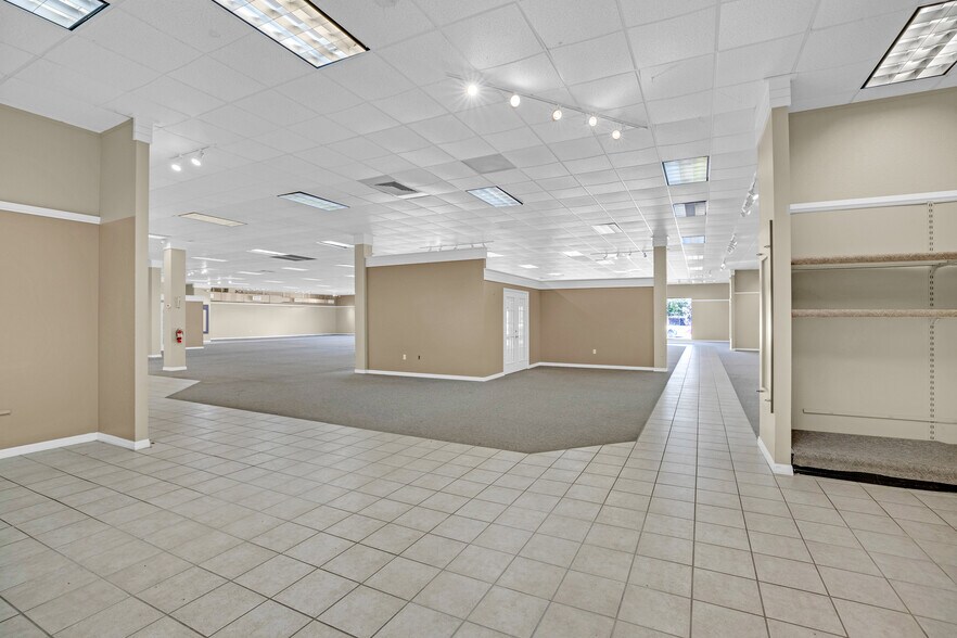 More Photos Of 1610 US Highway 1, Vero Beach Freestanding For Sale