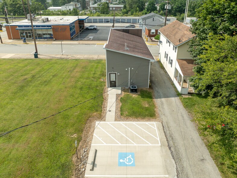 More Photos Of 106 E 1st Ave, Derry Freestanding For Sale