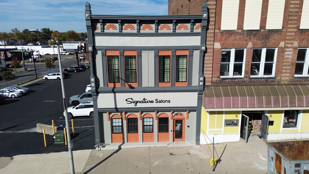 More Photos Of 28 W 9th St, Anderson General Retail For Sale