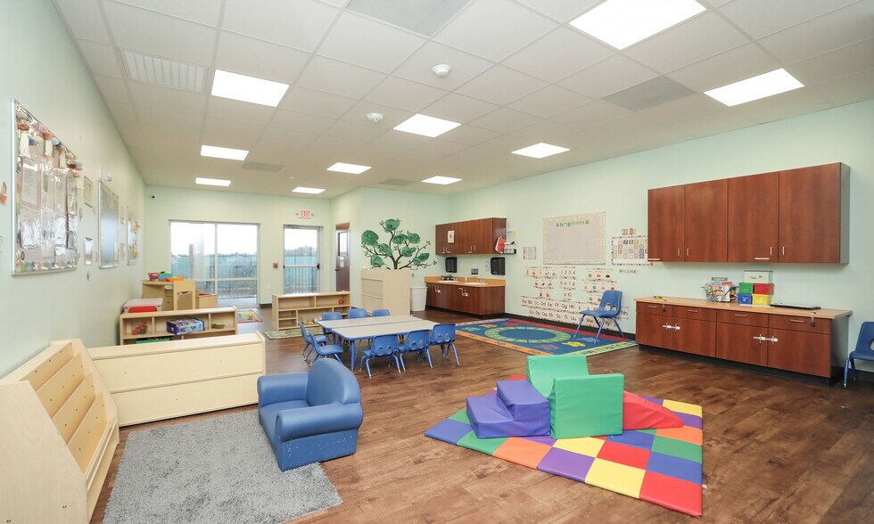 More Photos Of 20715 Bellaire Blvd, Richmond Daycare Center For Sale