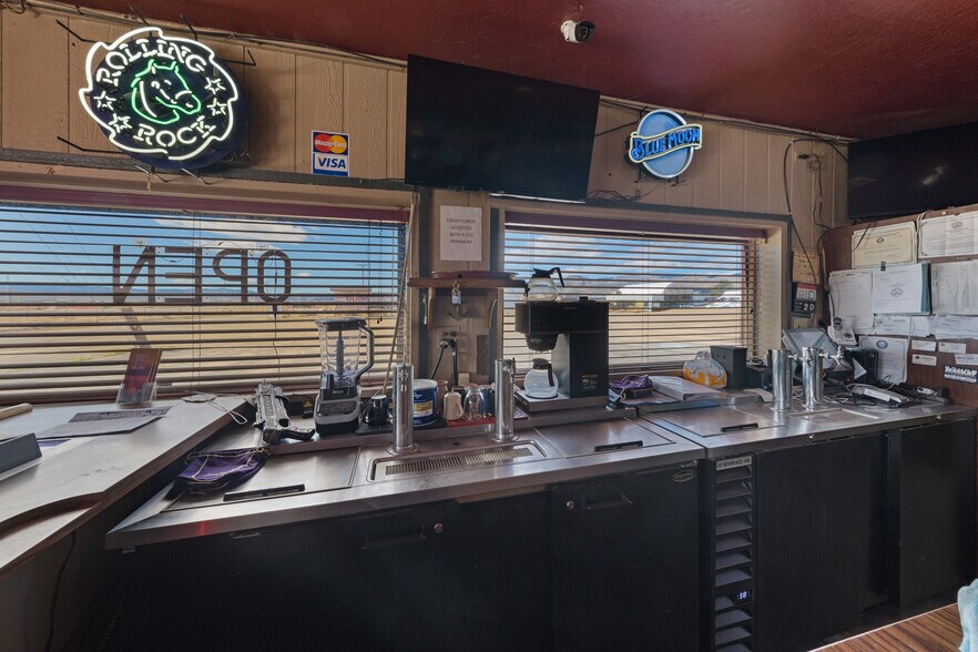 More Photos Of 6008 Frontage rd, Dayton General Retail For Sale