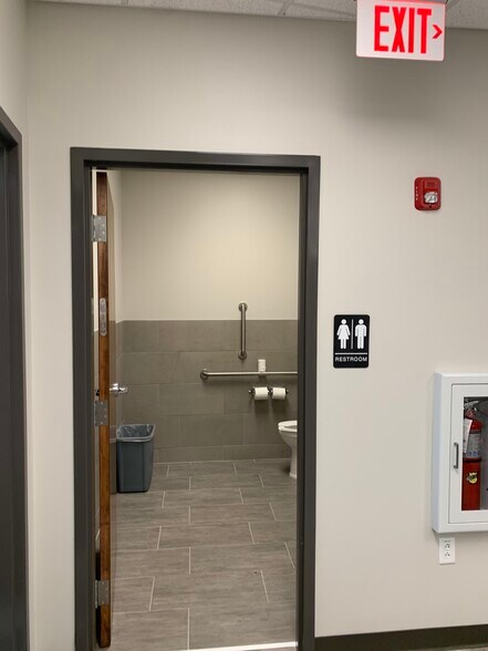 More Photos Of 5380 Hickory Hollow Pky, Antioch Medical For Lease