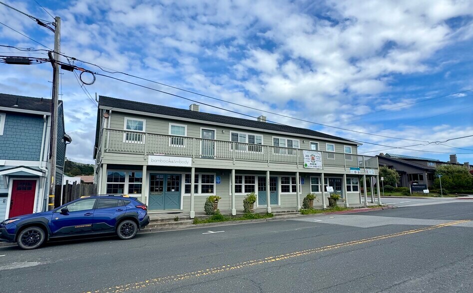 More Photos Of 799 Main St, Half Moon Bay Freestanding For Lease