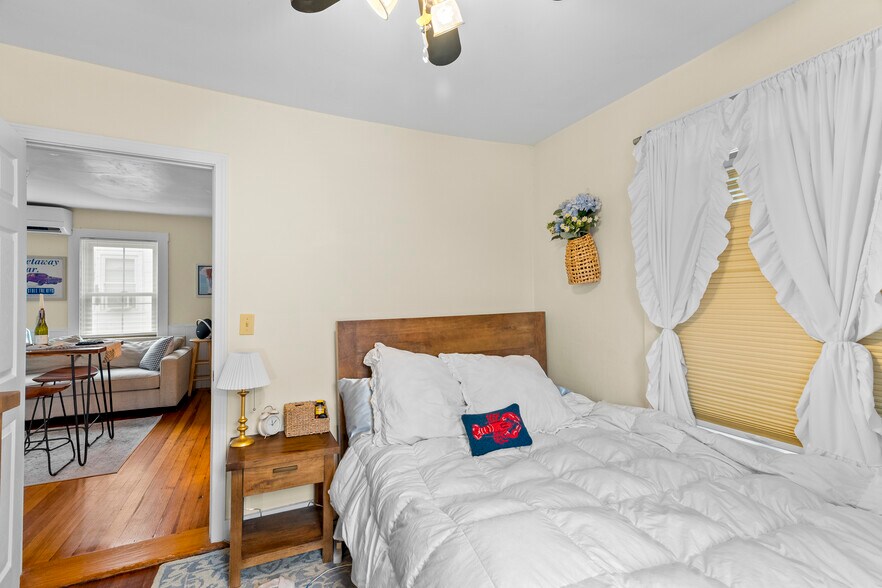 More Photos Of 13 Dean Ave, Newport Apartments For Sale