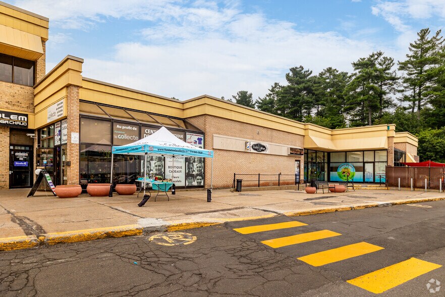 More Photos Of 95 Blvd Gaulles, Lorraine Unknown For Lease