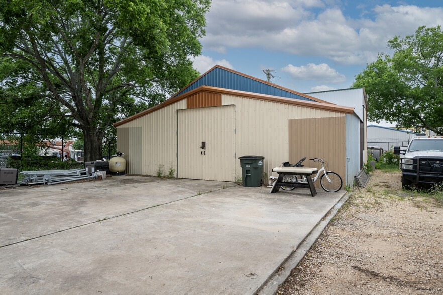 More Photos Of 1107 Leander Dr, Leander Land For Sale
