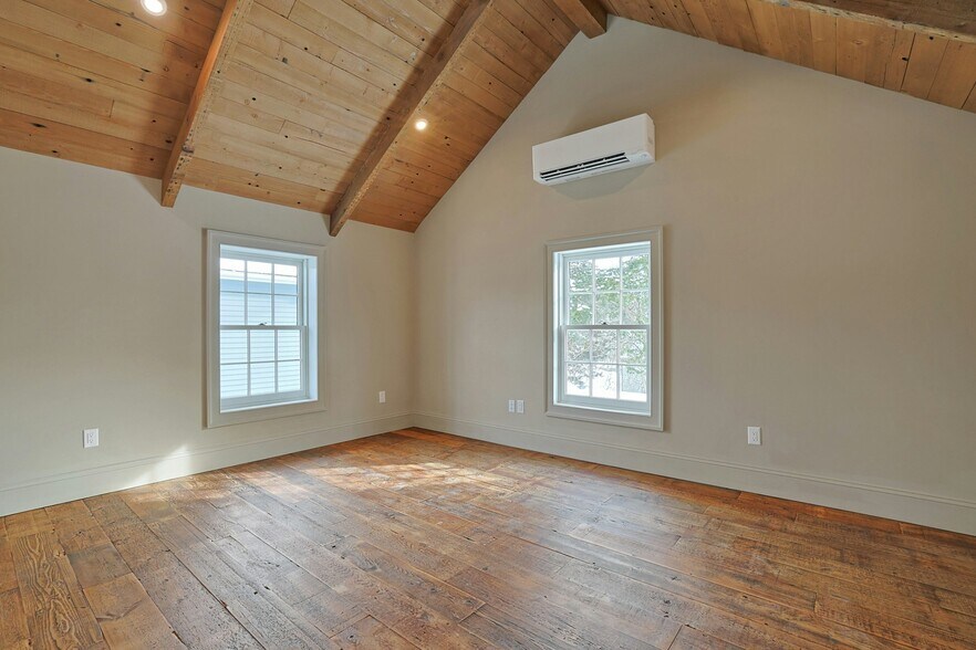 More Photos Of 77 Main St, Tappan Loft Creative Space For Lease