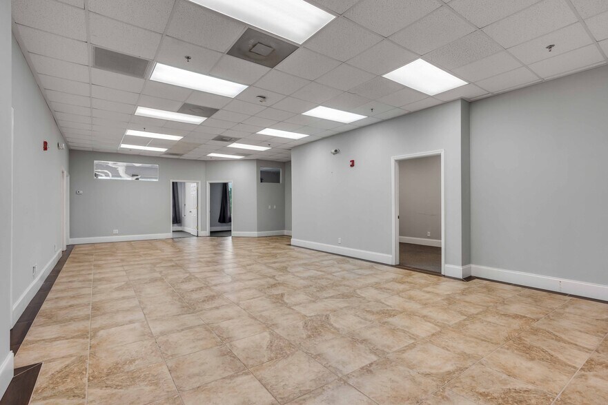 More Photos Of 1904 Savannah Hwy, Charleston Medical For Lease