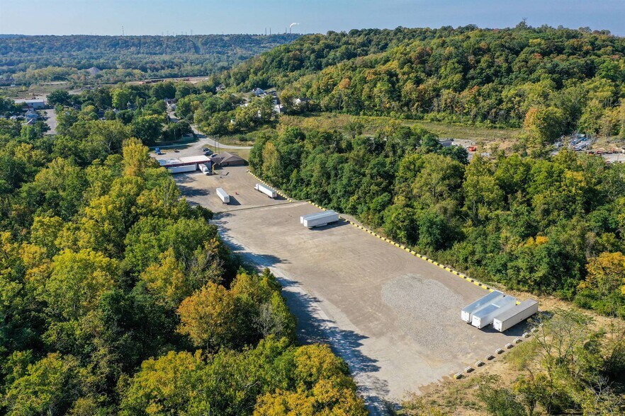 More Photos Of 4450 Monroe St, Hooven Truck Terminal For Sale