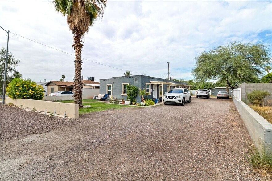 More Photos Of 434 N 42nd St, Phoenix Apartments For Sale