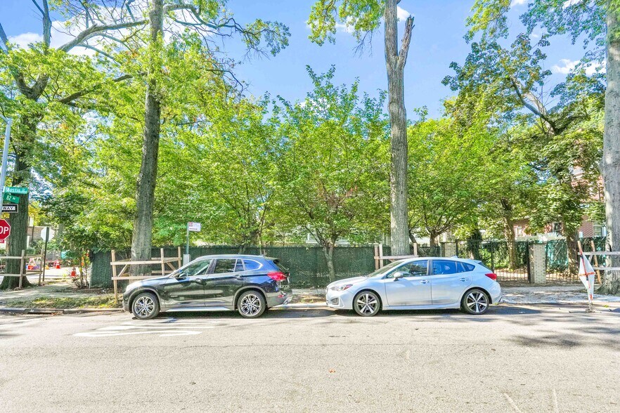 More Photos Of 8126 Austin St, Kew Gardens Land For Sale