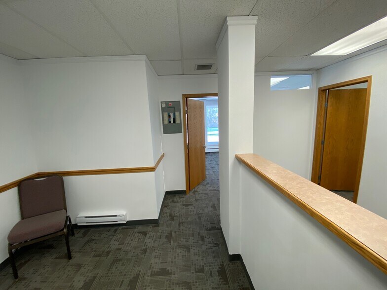 More Photos Of 3939 50A Ave, Red Deer Medical For Lease