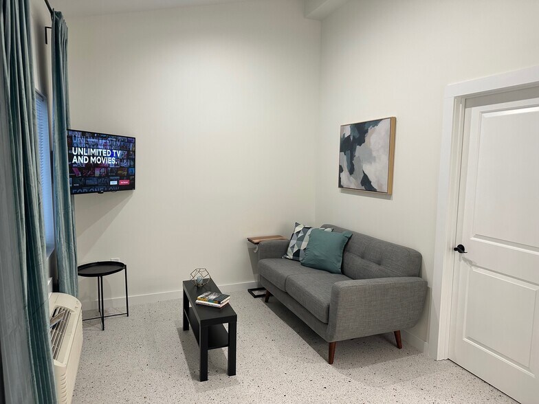 More Photos Of 351 NE 7th Ave, Delray Beach Apartments For Sale