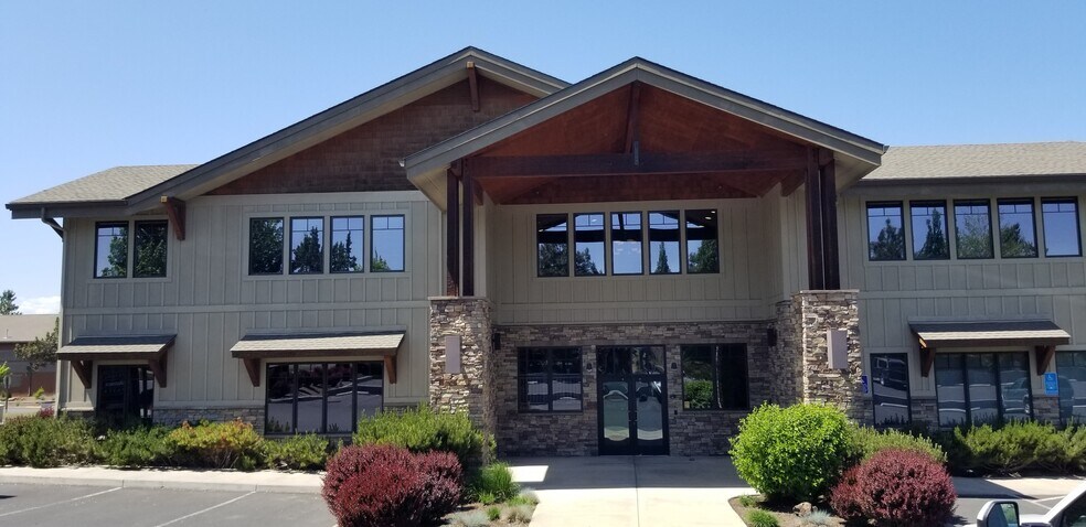 More Photos Of 525 SW Umatilla St, Redmond Office For Lease