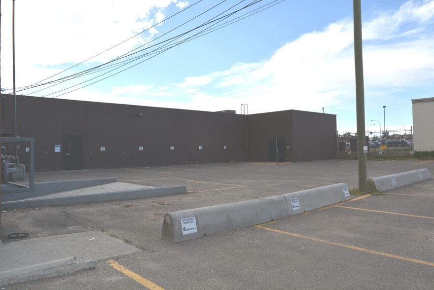 More Photos Of 10215 100th St, Fort St John Office For Lease