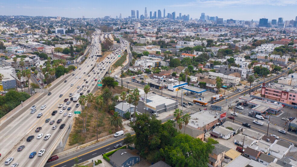 More Photos Of 4583 Melrose Ave, Los Angeles Freestanding For Lease