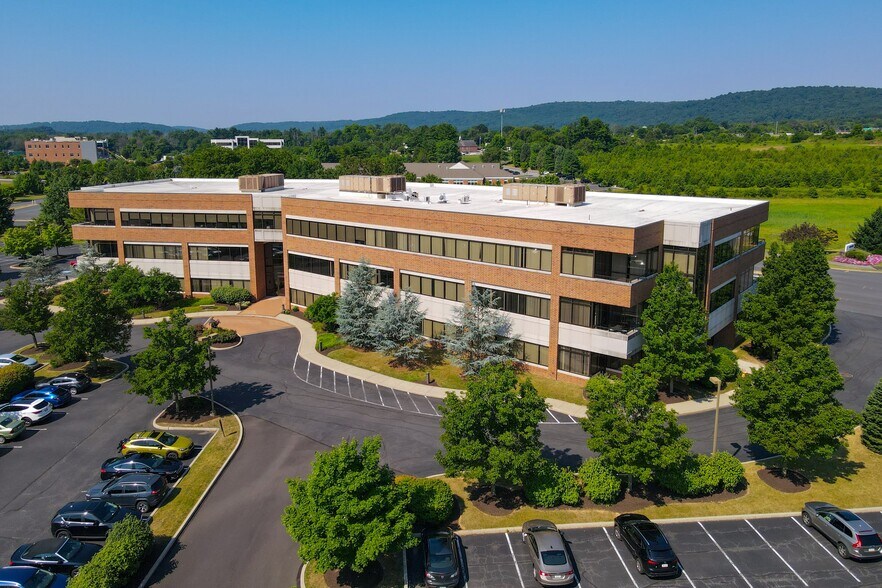 More Photos Of 3701 Corporate Pky, Center Valley Office For Lease