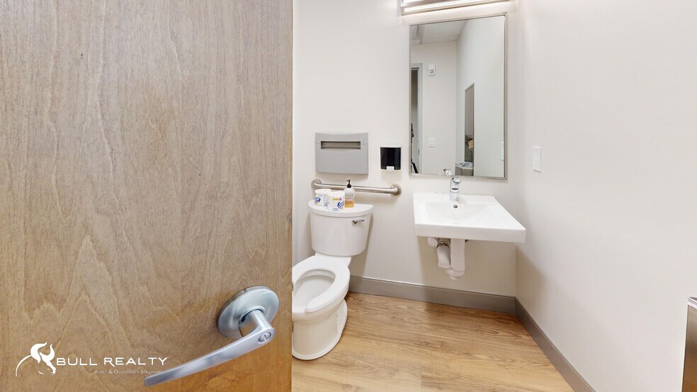 More Photos Of 2550 Windy Hill Rd SE, Marietta Medical For Lease