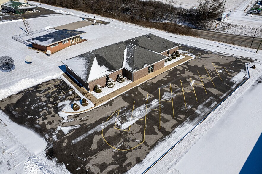 More Photos Of 1366 S Wabash St, Wabash Office For Sale