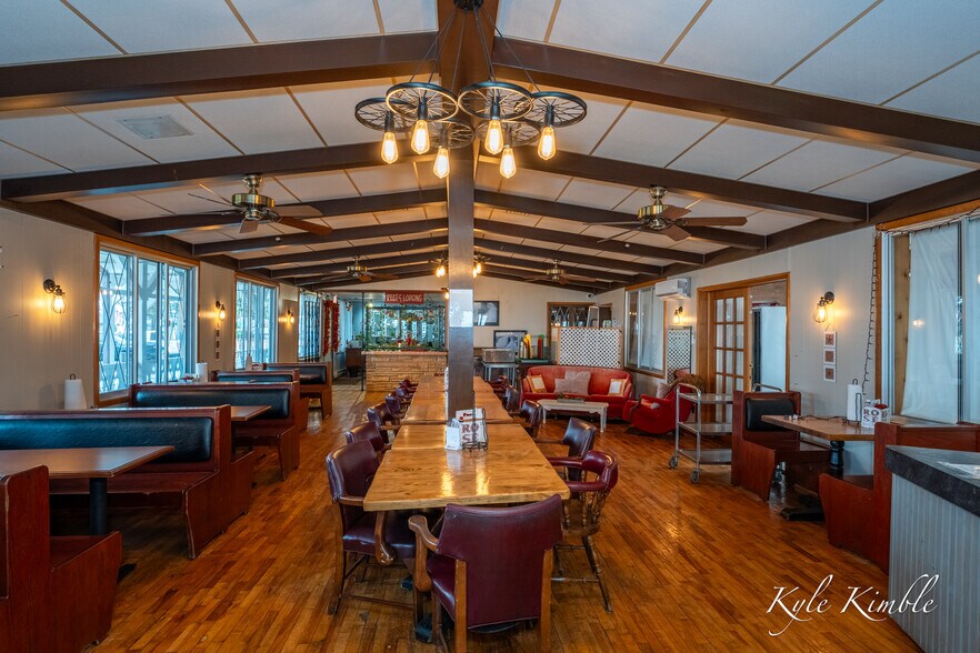More Photos Of 104 W Houghton Lake Dr, Prudenville Hotel For Sale