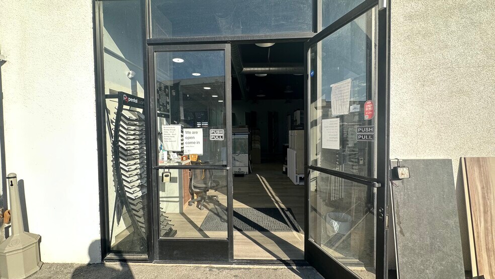 More Photos Of 11079 Tuxford St, Sun Valley Industrial For Lease
