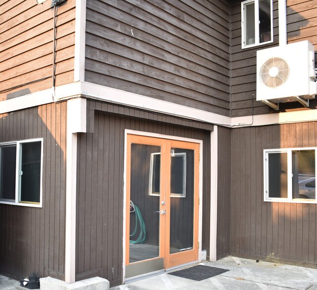 More Photos Of 610 5th Ave S, Edmonds Restaurant For Lease