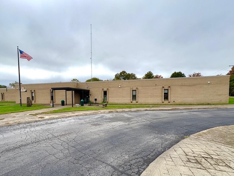 More Photos Of 1800 Harrodsburg Rd, Lexington Flex For Sale