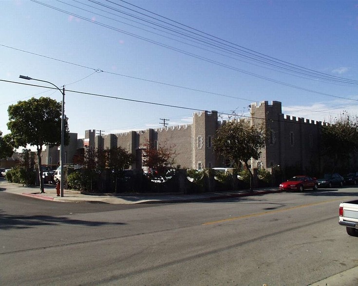 More Photos Of 3083 N Lima St, Burbank Warehouse For Lease
