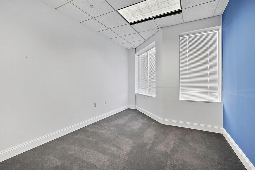 More Photos Of 1631-1663 Prince St, Alexandria Medical For Lease