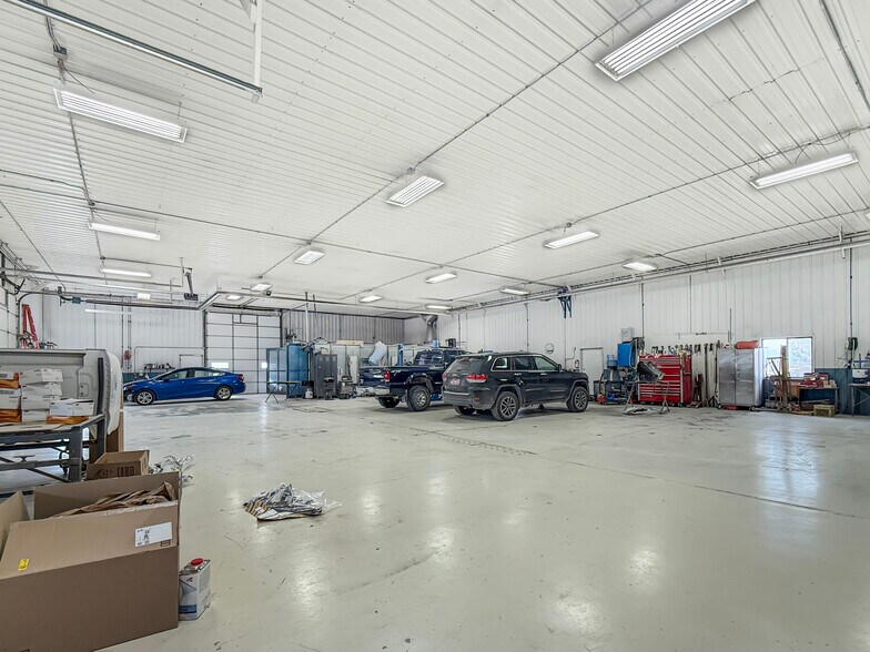 More Photos Of 2326 N Main St, Osceola Auto Repair For Sale