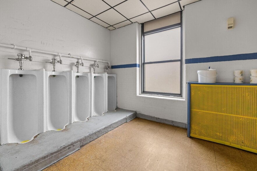 More Photos Of 21 Davidson Ave, Buffalo Schools For Sale