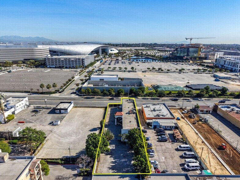 More Photos Of 945 S Prairie Ave, Inglewood Storefront Retail Office For Sale