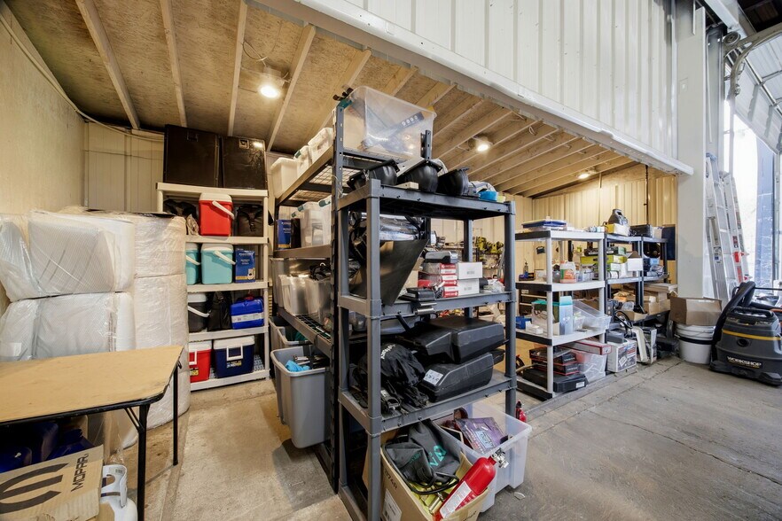 More Photos Of 2919 E 42nd Ave, Denver Warehouse For Lease