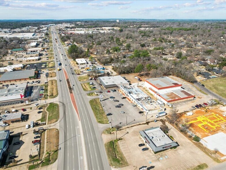 More Photos Of 713 W Southwest Loop 323, Tyler Freestanding For Sale