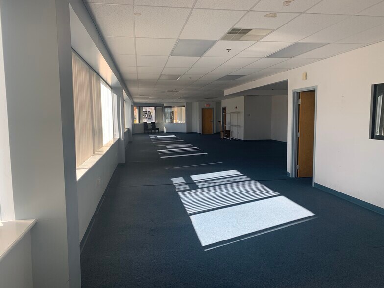 More Photos Of 630 Boston Rd, Billerica Office For Sale