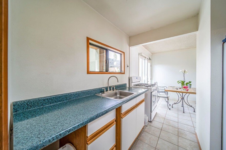 More Photos Of 21312 E Arrow Hwy, Covina Storefront Retail Residential For Sale