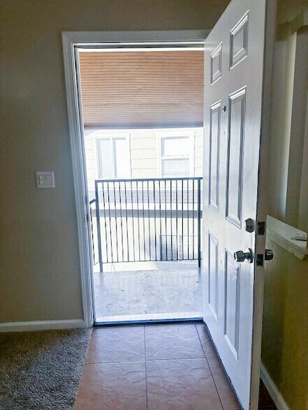 More Photos Of 2944 Del Paso Blvd, Sacramento Apartments For Sale