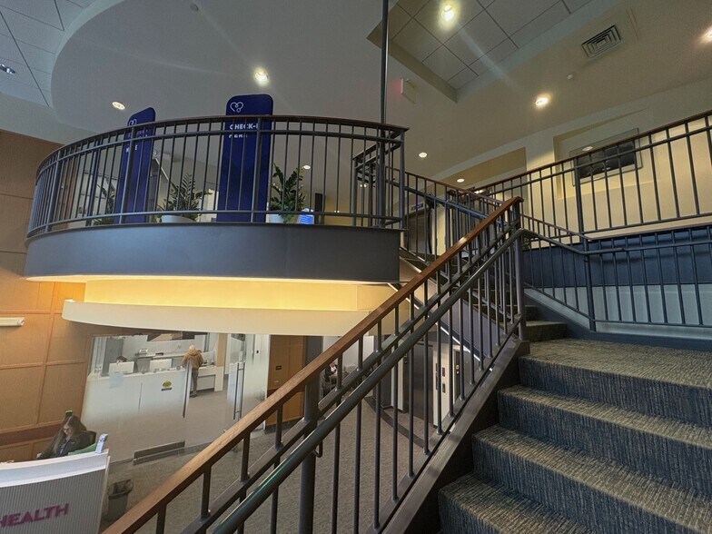 More Photos Of 99 Conifer Hill Dr, Danvers Office For Lease