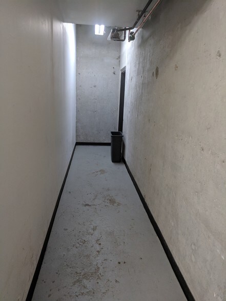 More Photos Of 683 10th St SW, Calgary Apartments For Sale