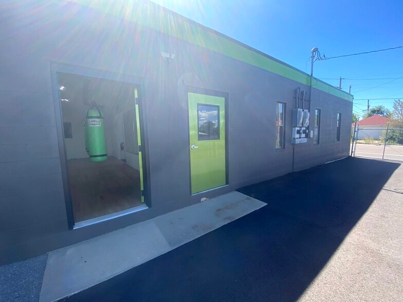 More Photos Of 3803 Niagara St, Denver Freestanding For Lease
