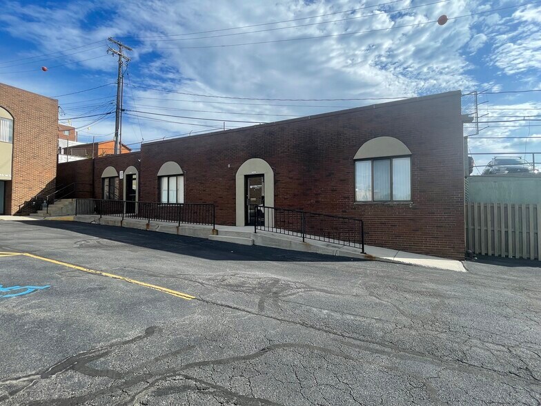 More Photos Of 615 Howard Ave, Altoona Medical For Lease