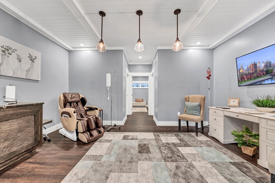 More Photos Of 6576 E Quaker St, Orchard Park Freestanding For Sale