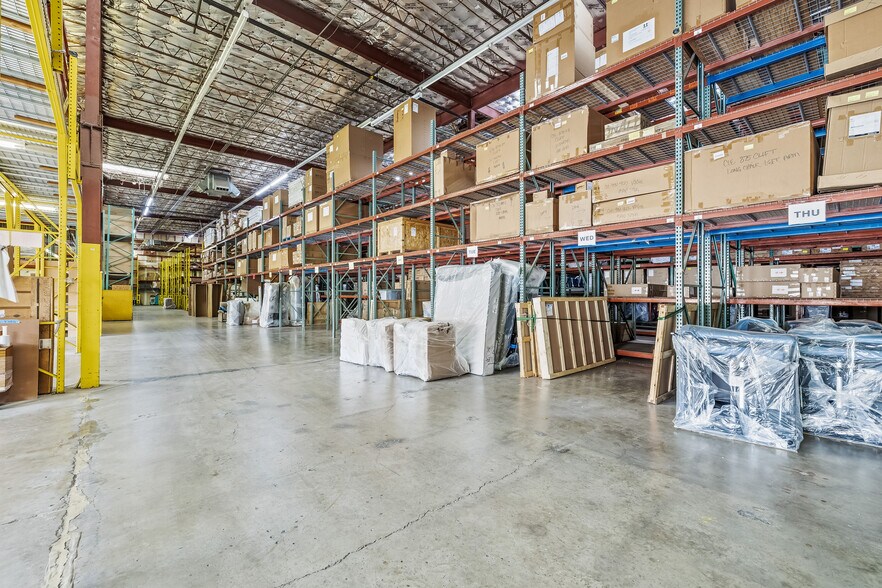 More Photos Of 91-262 Oihana St, Kapolei Warehouse For Lease